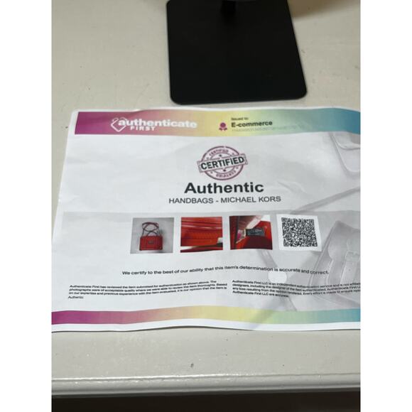 Michael Kors Manhattan Medium Leather Satche  Style 30T9SNCS6L - Picture 4 of 11